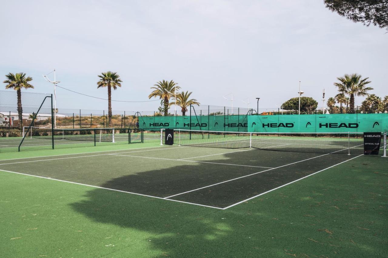 Belambra Clubs Port Camargue - Les Salins Hotel Льо Гро-дю-Роа Екстериор снимка