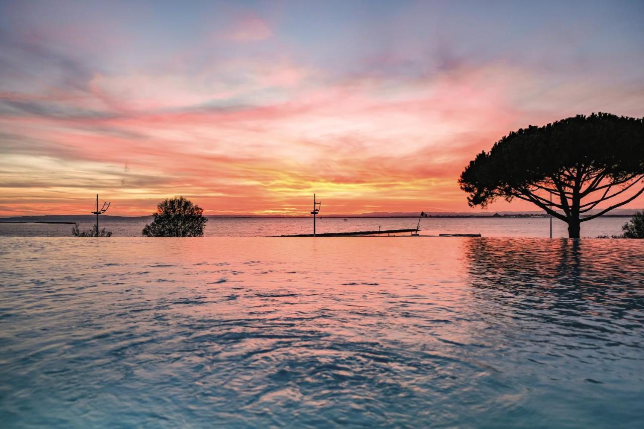 Belambra Clubs Port Camargue - Les Salins Hotel Льо Гро-дю-Роа Екстериор снимка